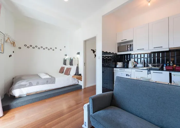 In Flat By, Center, Skyline Oporto