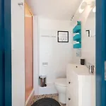 Apartman In Flat By, Center, Skyline *