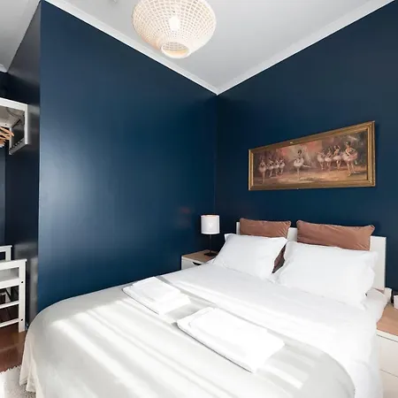 Apartament In Flat By, Center, Skyline